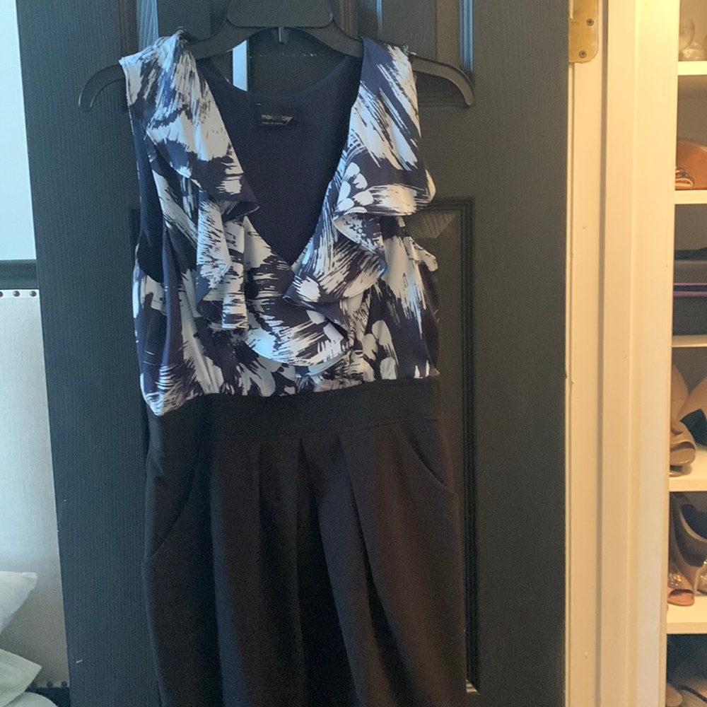 Dress, like new. Never worn.